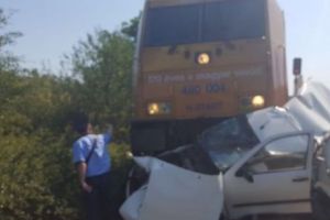 TRAGEDIE pe calea ferată. Doi oameni au MURIT în urma unui ACCIDENT DE TREN. Trafic feroviar ÎNTRERUPT