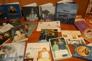 Dubla lansare de carte la Biblioteca Judeteana Calarasi in prezentnta unui invitat surpriza (galerie foto)