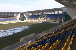 Liderul joaca la Ploiesti