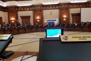 Vasile Bicăjanu, alături de adunarea generală a UNCJR, cere guvernului descentralizarea din administraţia publică