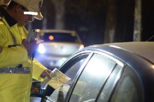 Reţinut de poliţişti pentru că a refuzat testarea pentru stabilirea alcoolemiei!