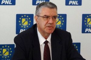 Niocolae Giugea a prezentat moţiunile liberale împotriva miniştrilor PSD