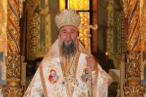 Slujiri ale ierarhilor din Mitropolia Olteniei