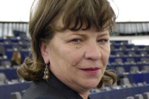 Norica Nicola prevesteşte ATACUL LA PREŞEDINTE!!! Nu poate refuza cererea ministrului Justiţiei