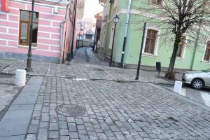 Lucrările „foarte bune” de pe pasajele Bistriţei trebuie refăcute din nou. Ce nu a ţinut