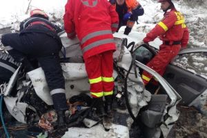 FOTO Accident grav pe DN 7. Patru persoane rănite