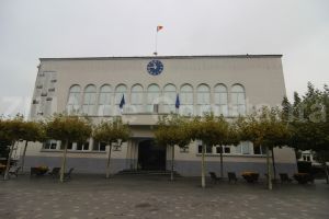 SC El Ganador SRL va furniza si monta sere profesionale in Cernavoda. Valoarea contractului (document)