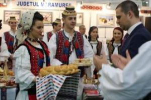 Senzatii maramuresene pe plaiuri bucurestene la Targul de Turism al Romaniei, editia de primavara 2018