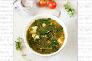 Supa cu naut si spanac