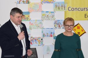 La Fălticeni, “Penelul Fermecat” a reunit peste 250 de lucrări