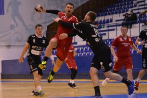 Handbaliştii de la CSM Oradea s-au impus în debutul returului şi s-au distanţat în fruntea clasamentului