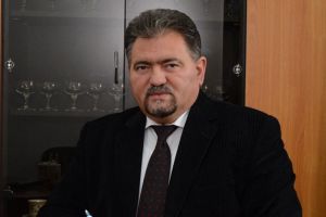 Florin RemeţaScandalul revocării Codruţei Kovesi provoacă o criză instituţională inutilă, dar asta „nu înseamnă că nu sunt probleme majore la DNA”