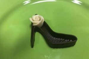 Cluj-Napoca: Pantof de ciocolată, realizat în premieră, cu ajutorul unei imprimante 3D - FOTO