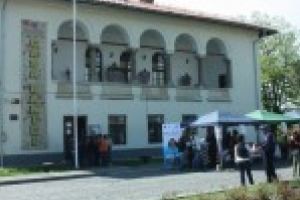 Muzeul Olteniei anunţă amânarea vernisajului expoziţiei temporare “Parada mărţişoarelor”