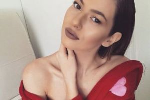 Fără NICIUN pic de RUȘINE Lidia Buble a POZAT aşa cum numai IUBITUL ei o VEDE - Galerie Foto INCREDIBILĂ