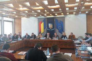 Consilier judeţean: Suspiciuni de fraudă în Consiliul de Administraţie la Aeroport