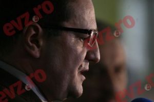 Audiere EXPLOZIVĂ la Parlament. SECRETELE SRI, sub lupă. Întrebările-BOMBĂ cărora MAIOR trebuie să le facă faţă