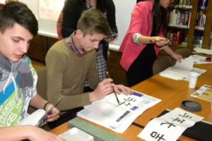 O nouă serie de cursuri de limbă chineză la Deva