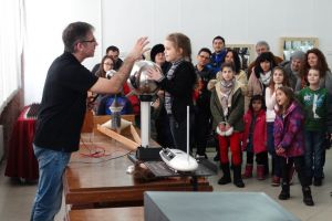 Peste 1000 de vizitatori pe zi la Muzeul Iluziilor