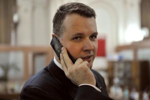 Un fost ministru se judecă la Bacău pentru o amendă de 20.000 de lei