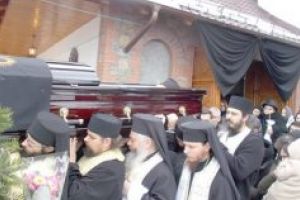 Fotoreportaj: Înmormântare îngerească