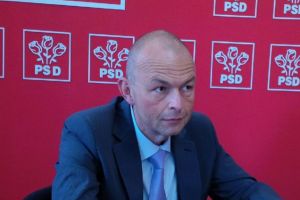 Dedicaţia senatorului Orţan către colegele PSD: Femei, femei, e plină lumea de nebune