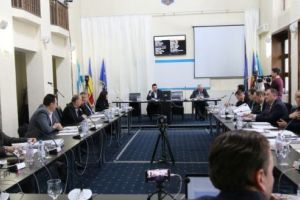 Elevii la mâna consilierilor târgumureşeni. Dispută pe bursele şcolare