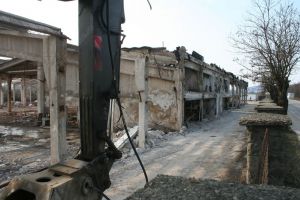 O fabrică ridicată în urmă cu o sută de ani, pusă la pământ. Pentru ce este eliberat terenul (FOTO)