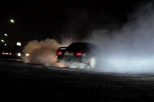 Adrenalină la maxim! Drifturi, fără permis…şi dosar penal