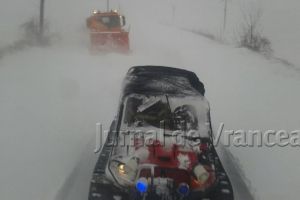 ULTIMĂ ORĂ: Șenilată ISU, trimisă în ajutorul unui bărbat din Sihlea