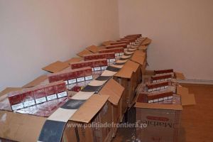 Focuri de armă şi ţigări de contrabandă de aproape 19.000 de euro reţinute la Brodina