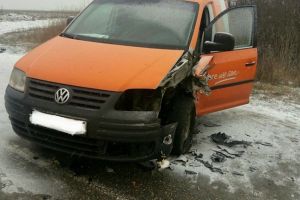 Doi raniti, printre care si un copil, in urma unui accident intre Sanandrei si Carani