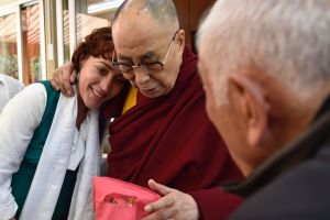 Putem avea falsa impresie că alţii sunt mai fericiţi ca noi?