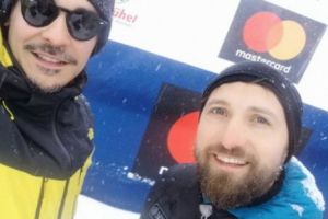 MOMENTE DE PANICĂ pentru prezentatorii Răzvan şi Dani! Au rămas BLOCAȚI în nămeţi. Imagini DRAMATICE cu operaţiunea de salvare a celor doi