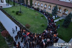 Comisia de muncă din Camera Deputaţilor, raport favorabil proiectului prin care Vinerea Mare devine sărbătoare nelucrătoare