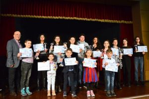 Buftea. Concurs de poezie, la a III-a ediţie. “Floare Albastră” şi copiii din universul eminescian