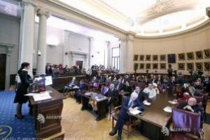 Intotero: De Centenar vom lansa Enciclopedia românilor din afara graniţelor şi Casa românilor de pretutindeni