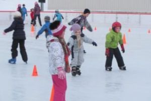 Patinoarul  de  lângă Arena Sepsi este deschis publicului, de astăzi