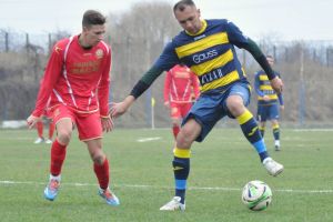 Fotbal/ Liga a IV-a: Botoşani- Bacău la „barajul” de C