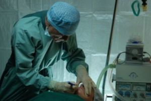 CLIPE GRELE pentru o VEDETĂ din ROMÂNIA. Mama sa a ajuns pe MASA DE OPERAȚII