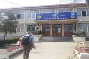 Liceul Teoretic Carmen Sylva din Eforie Sud angajeaza administrator financiar. Ce conditii trebuie indeplinite