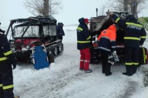 După o intervenţie de aproape patru ore, o gravidă şi un bărbat cu mâna ruptă au ajuns la spital