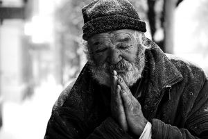 Frigul i-a adus pe oamenii străzii la Centrul ”Ioana”