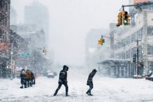 Vremea. Fiorul arctic se pierde, dar VINE CICLONUL SIBERIAN. Anunţ ANM de ultimă oră. Ger năprasnic. CRAPĂ PIETRELE