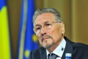 Fostul presedinte Emil Constantinescu vine in Baia Mare. Afla cand