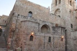  Biserica Sfântului Mormânt s-a redeschis  la ora 4 a.m.