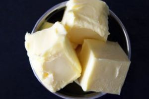 UNTUL PREMIUM şi REȚETA unui DEZASTRU al PREȚURILOR. Cauzele GLOBALE ale unui fenomen care i-a EXASPERAT pe ROMÂNI