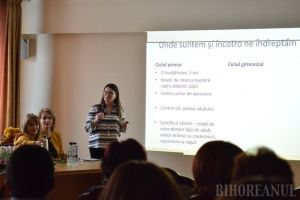 Profesorul secolului XXI: Dascălii au dezbătut cum pot fi mai interesanţi pentru elevii lor (FOTO)