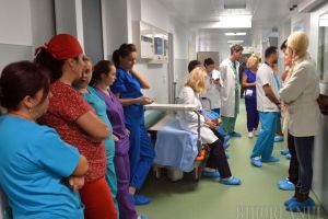 Mărţişor salarial: De la 1 martie, cresc spectaculos salariile medicilor, asistenţilor şi profesorilor