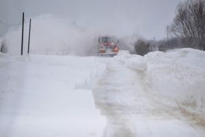 Revin ninsorile şi viscolul! Vremea rea ţine până duminică